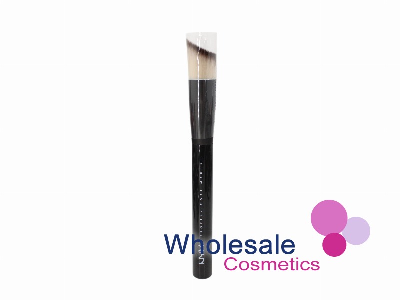 6 x NYX Professional Makeup Pro Brush - PROB22